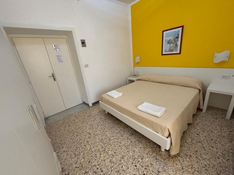 Hotel Delfino Marina di Camerota Exterior foto